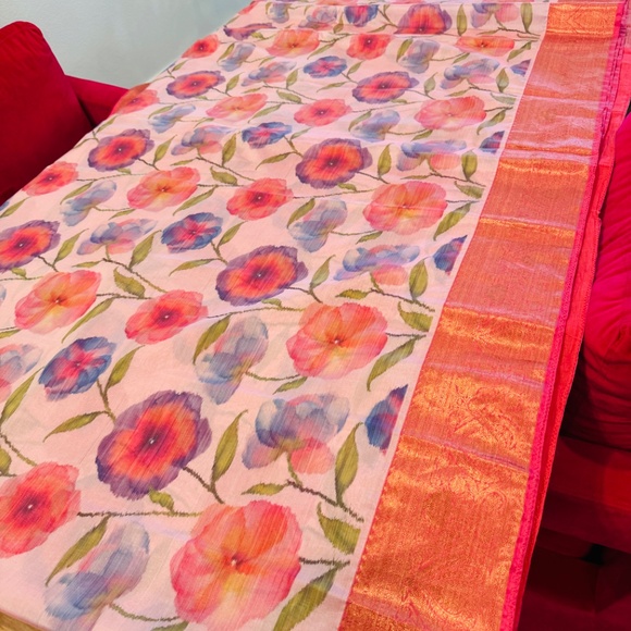 New floral Kanchi kanchipuram saree - Picture 4 of 9